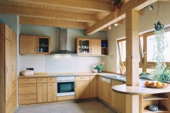 Vollholz-Küche aus Erle